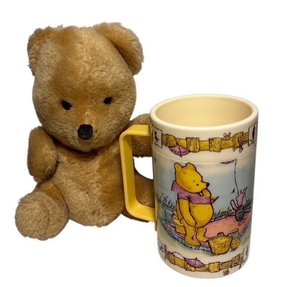 Winnie the Pooh Plush & Mug Set Walt Disney, Elandia Swivel Puzzle Cup 1960's - Picture 1 of 16